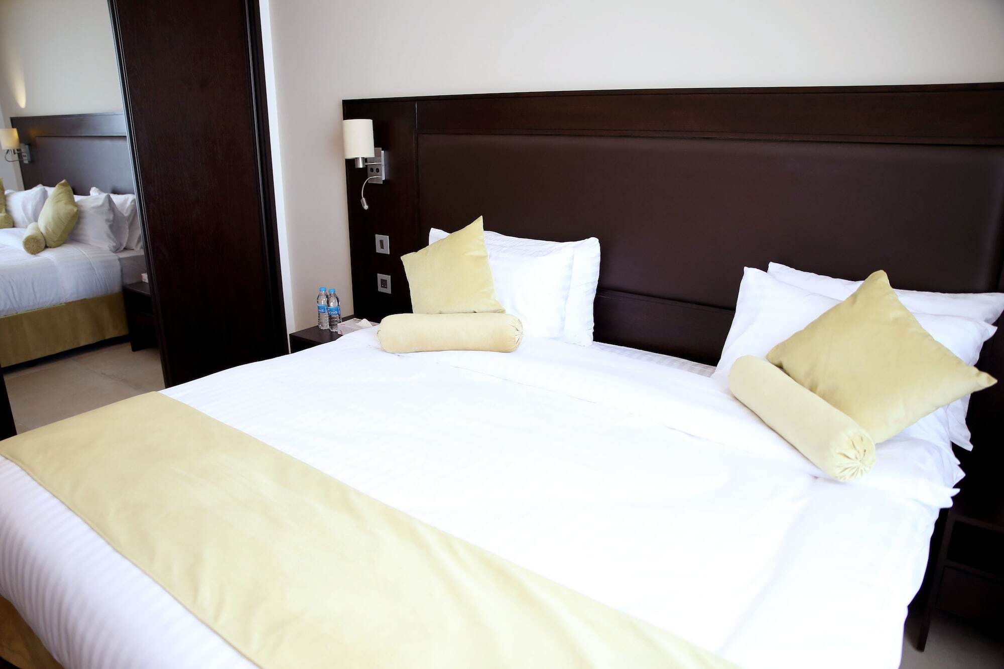 Downtown Hotel Apartments Amman Bagian luar foto